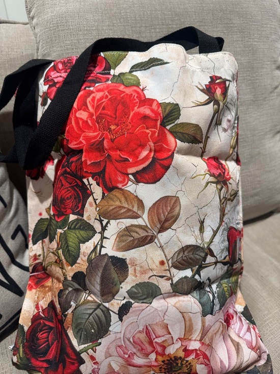 Handbags - Floral Red and Pink Quilted Tote Bag